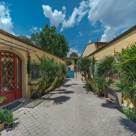 Drom & Bed & Breakfast 4*