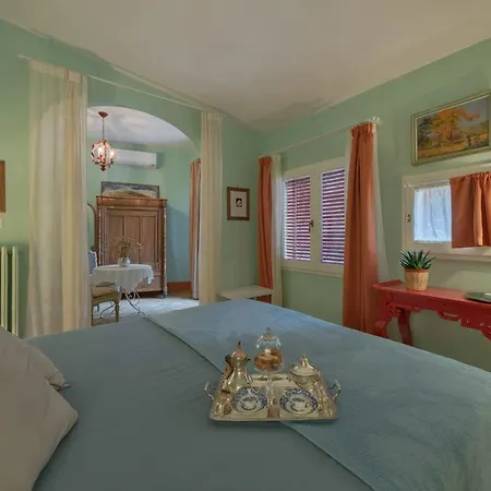 Drom & Bed & Breakfast 3*