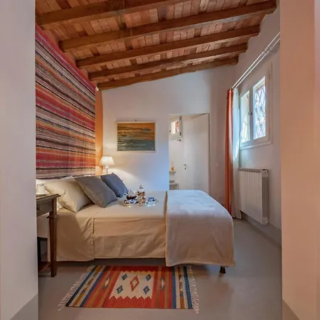Drom & Bed & Breakfast 3*