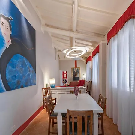 Drom & Bed & Breakfast 3*
